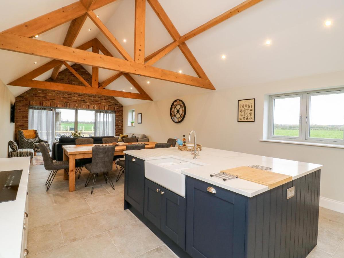 The Cart House Villa York Exterior photo