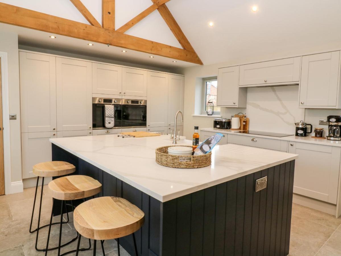 The Cart House Villa York Exterior photo