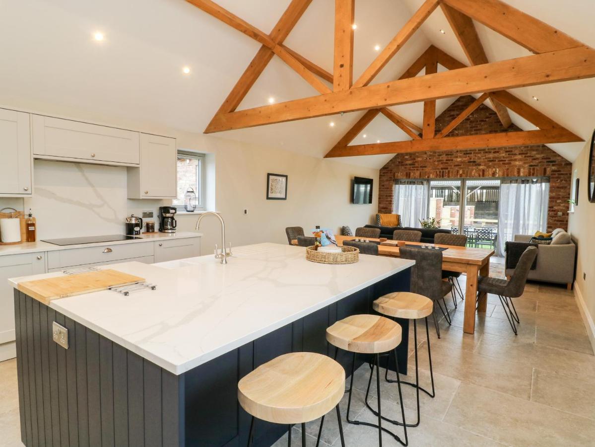 The Cart House Villa York Exterior photo